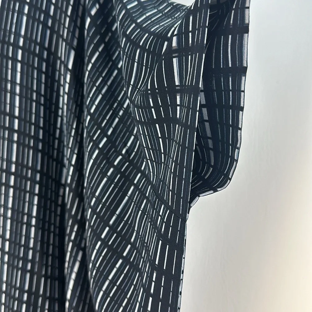 Vince 100% Silk Poncho Dress - Picture 7 of 13